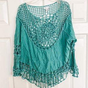 Adorable teal blouse. Size 1x. Venus.